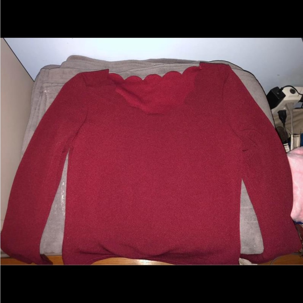 SHEIN scallop edge maroon shirt SIZE SMALL